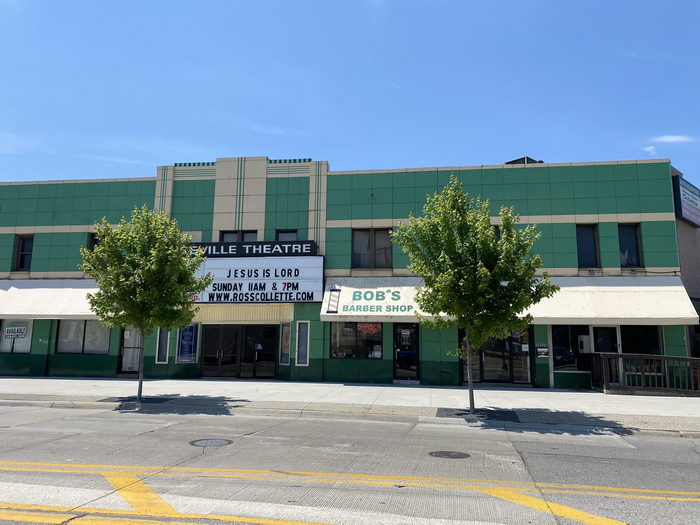 Roseville Theatre - June 11 2022 Photo (newer photo)